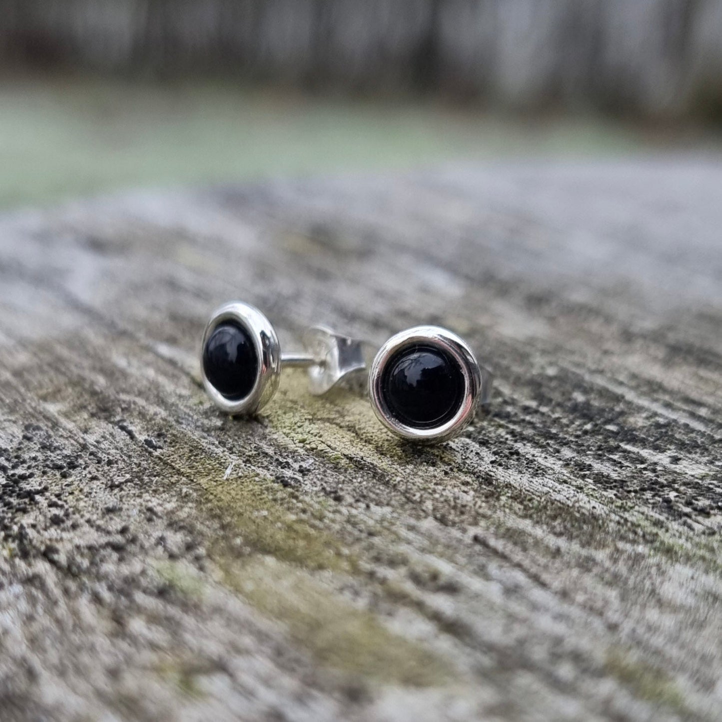 Øredobber med svart Onyx